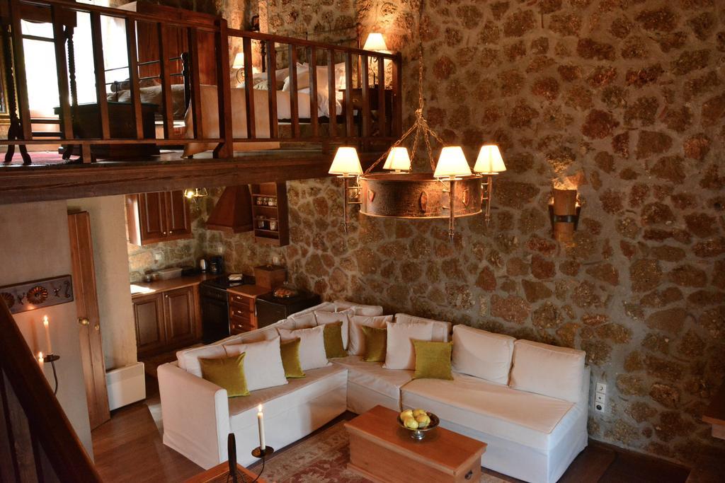 Nymfes Guesthouse Mészi Szinikía Trikálon Szoba fotó