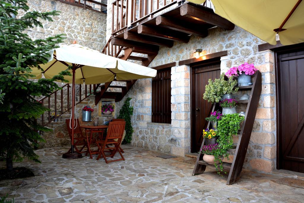 Nymfes Guesthouse Mészi Szinikía Trikálon Kültér fotó