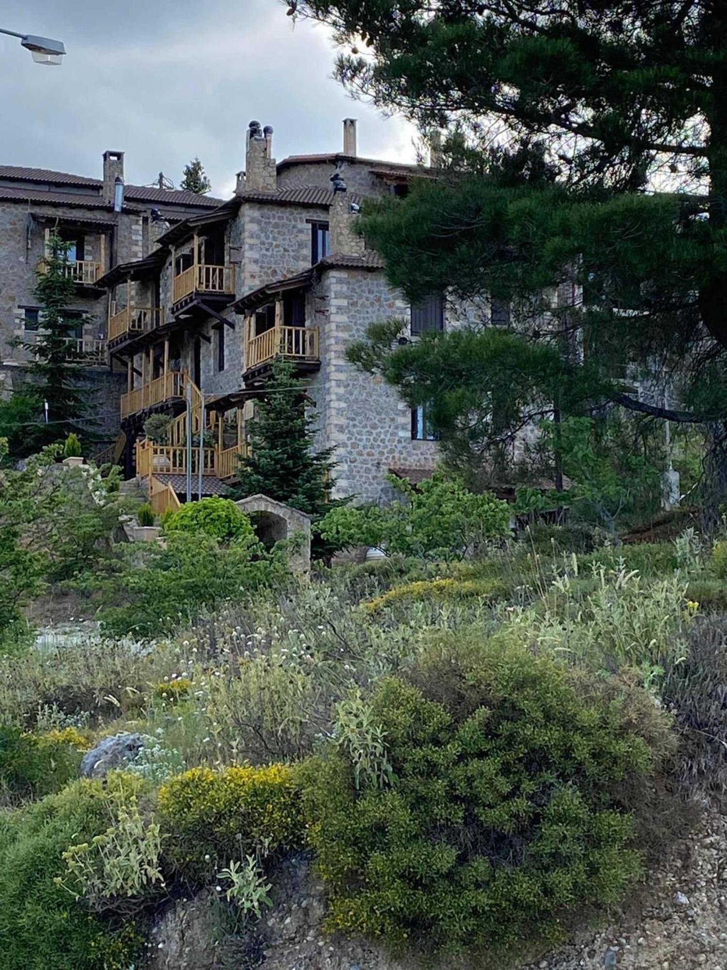 Nymfes Guesthouse Mészi Szinikía Trikálon Kültér fotó